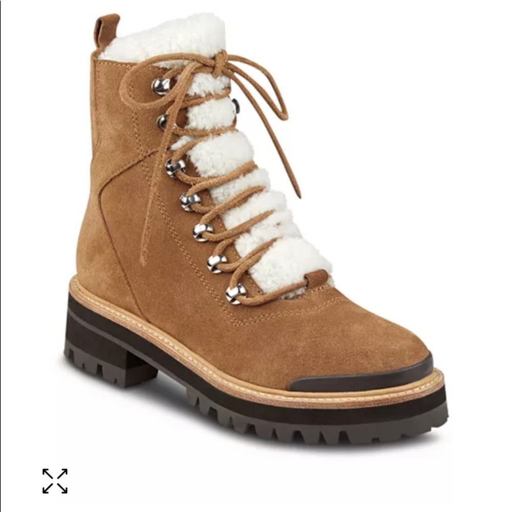 Marc Fisher Izzie 2 Combat Boots. Really cute boots only worn once.
